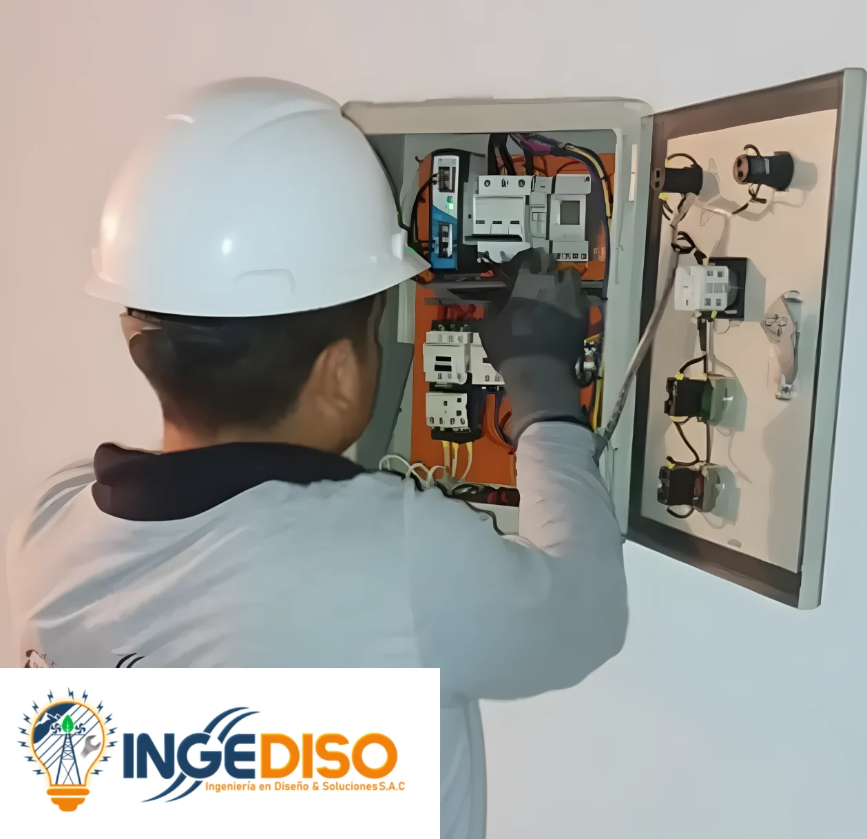 Servicio de mantenimiento de tableros electricos